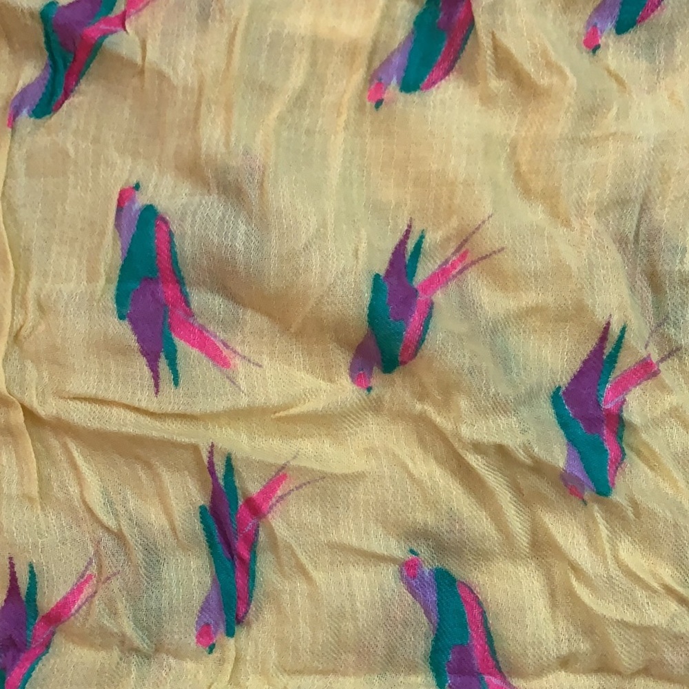 GAP Yellow Bird Pattern Scarf Shawl - Picture 4 of 7